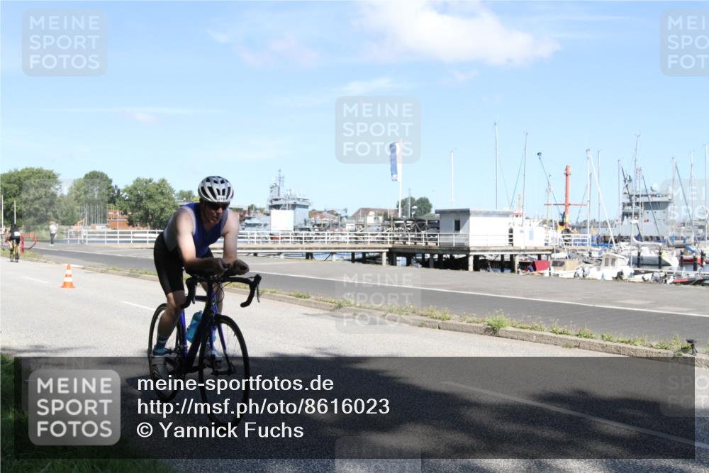 17.08.2025 - KN Förde Triathlon 2025 Yannick Fuchs http://msf.ph/oto/8616023 17.08.2025 11:31:47 Radfahren 273, 318, 321, 327, 331, 603 meine-sportfotos.de