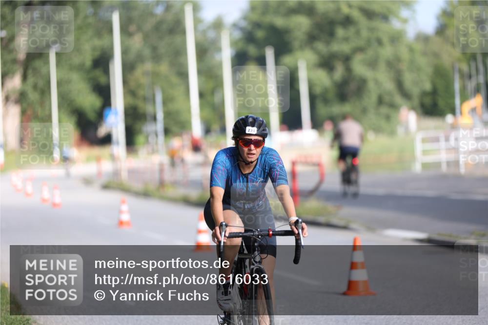 17.08.2025 - KN Förde Triathlon 2025 Yannick Fuchs http://msf.ph/oto/8616033 17.08.2025 09:33:41 Radfahren 135, 150, 231, 234, 231, 237 meine-sportfotos.de