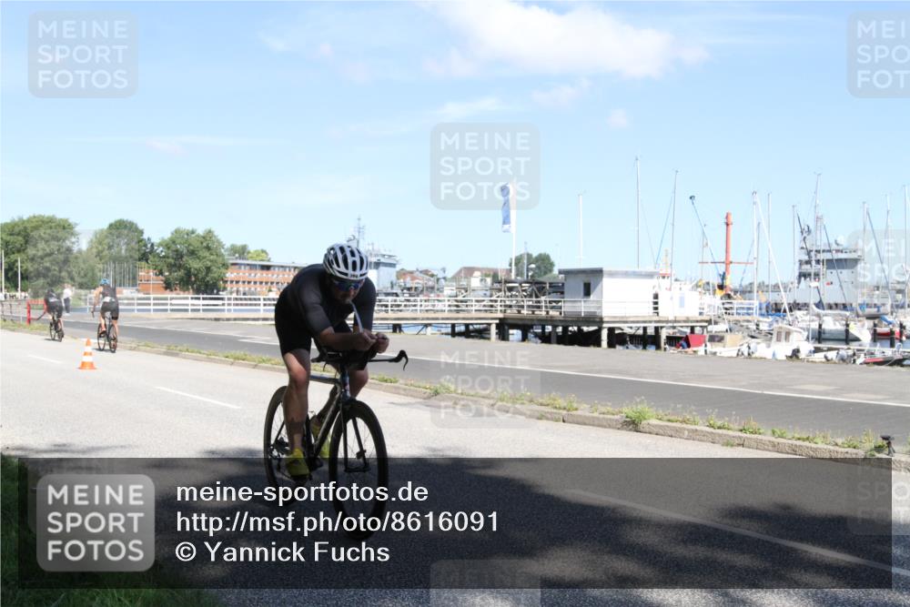 17.08.2025 - KN Förde Triathlon 2025 Yannick Fuchs http://msf.ph/oto/8616091 17.08.2025 11:32:25 Radfahren 281, 306, 338, 364, 379, 389 meine-sportfotos.de