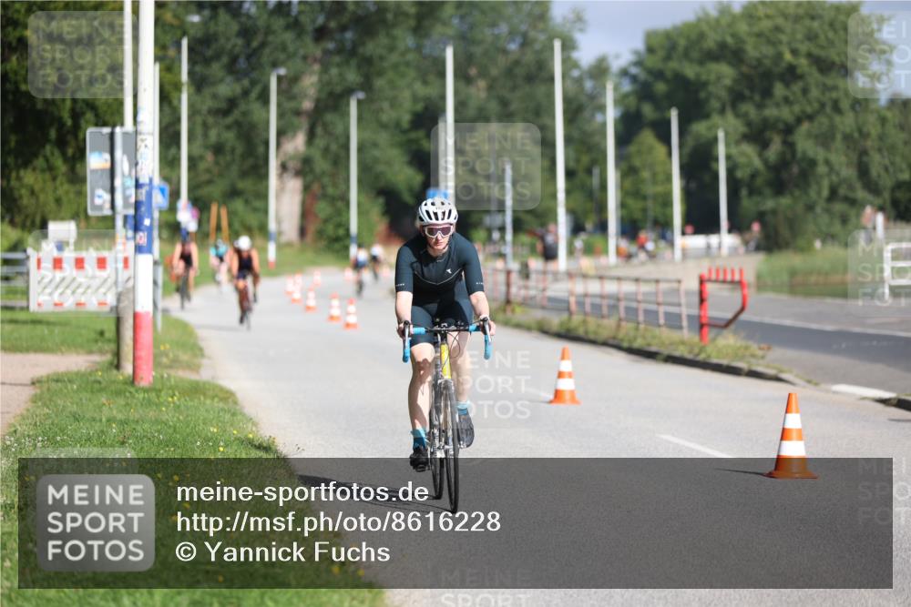 17.08.2025 - KN Förde Triathlon 2025 Yannick Fuchs http://msf.ph/oto/8616228 17.08.2025 09:34:53 Radfahren 122, 128, 145, 146, 151, 166 meine-sportfotos.de