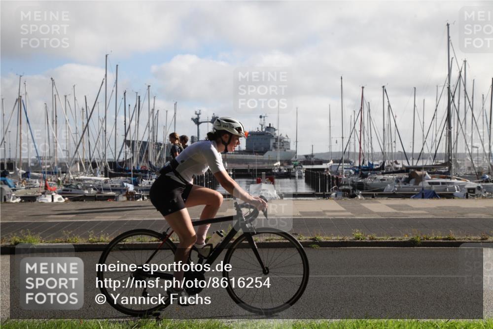 17.08.2025 - KN Förde Triathlon 2025 Yannick Fuchs http://msf.ph/oto/8616254 17.08.2025 09:32:26 Radfahren 147, 195, 201, 224, 246 meine-sportfotos.de