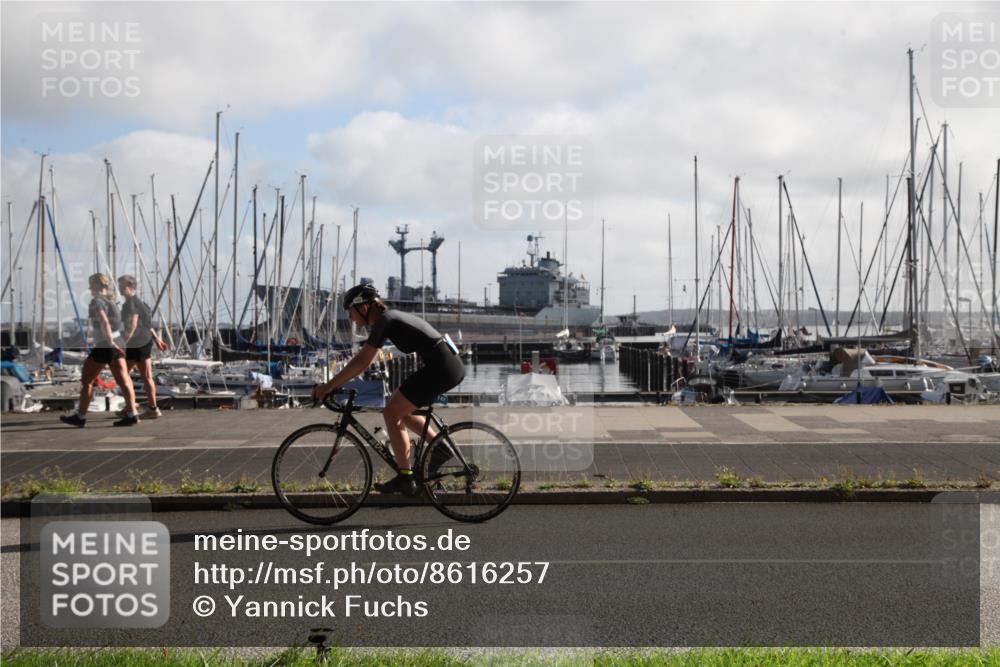 17.08.2025 - KN Förde Triathlon 2025 Yannick Fuchs http://msf.ph/oto/8616257 17.08.2025 09:32:28 Radfahren 147, 195, 201, 224, 246 meine-sportfotos.de
