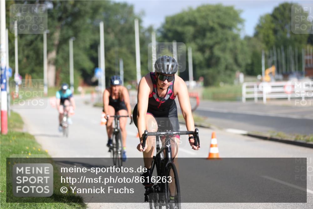 17.08.2025 - KN Förde Triathlon 2025 Yannick Fuchs http://msf.ph/oto/8616263 17.08.2025 09:35:00 Radfahren 128, 145, 146, 151, 166, 122, 166 meine-sportfotos.de