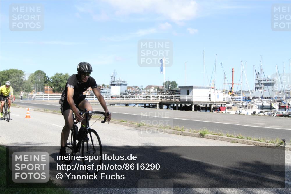 17.08.2025 - KN Förde Triathlon 2025 Yannick Fuchs http://msf.ph/oto/8616290 17.08.2025 11:34:43 Radfahren 300, 309, 328, 348, 360, 363, 365, 608, 616, 632 meine-sportfotos.de
