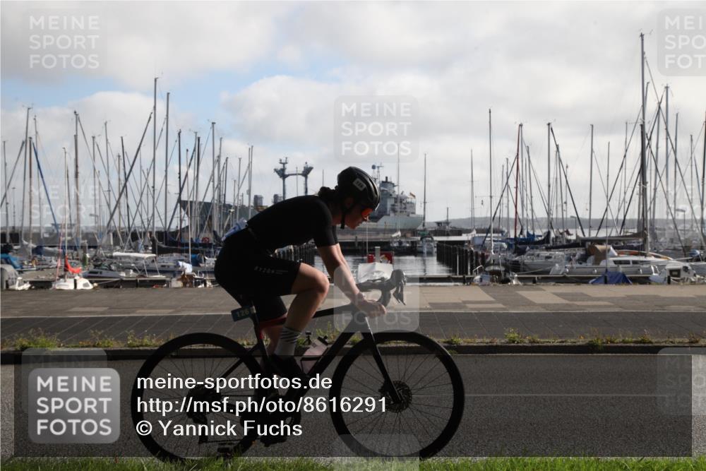 17.08.2025 - KN Förde Triathlon 2025 Yannick Fuchs http://msf.ph/oto/8616291 17.08.2025 09:32:49 Radfahren 111, 126, 152, 208, 216, 221, 243 meine-sportfotos.de