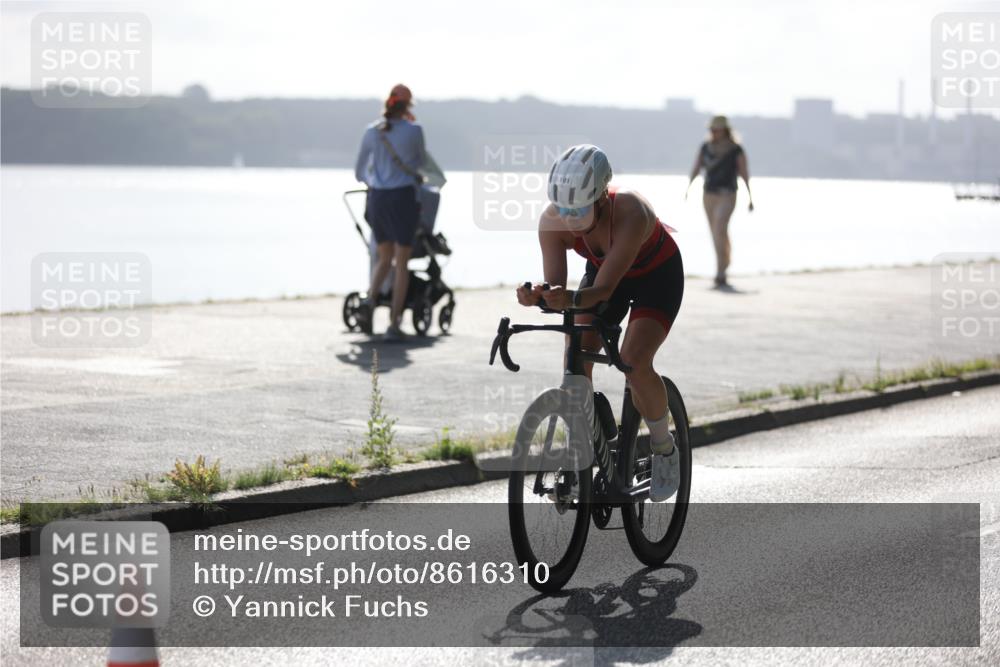 17.08.2025 - KN Förde Triathlon 2025 Yannick Fuchs http://msf.ph/oto/8616310 17.08.2025 09:35:12 Radfahren 101, 144, 194 meine-sportfotos.de