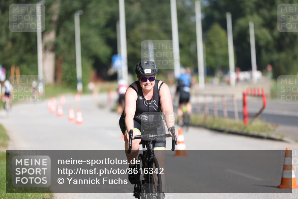 17.08.2025 - KN Förde Triathlon 2025 Yannick Fuchs http://msf.ph/oto/8616342 17.08.2025 09:35:18 Radfahren 118, 164, 194, 101, 144 meine-sportfotos.de