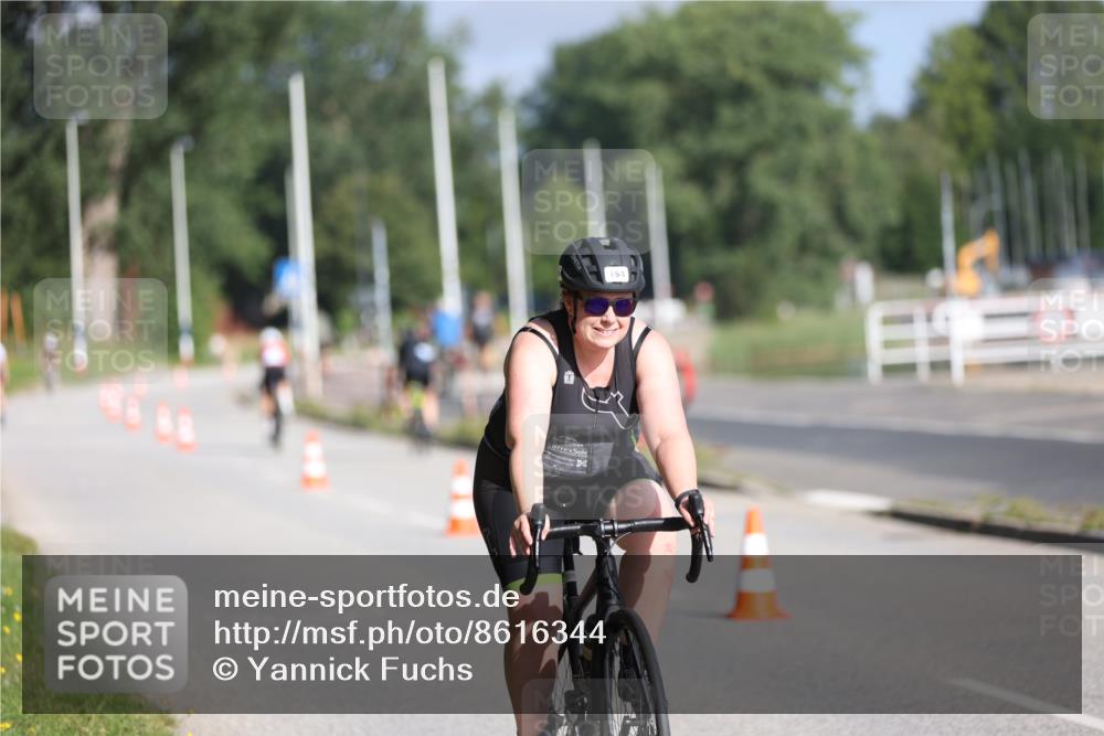 17.08.2025 - KN Förde Triathlon 2025 Yannick Fuchs http://msf.ph/oto/8616344 17.08.2025 09:35:19 Radfahren 118, 164, 194, 101, 144 meine-sportfotos.de