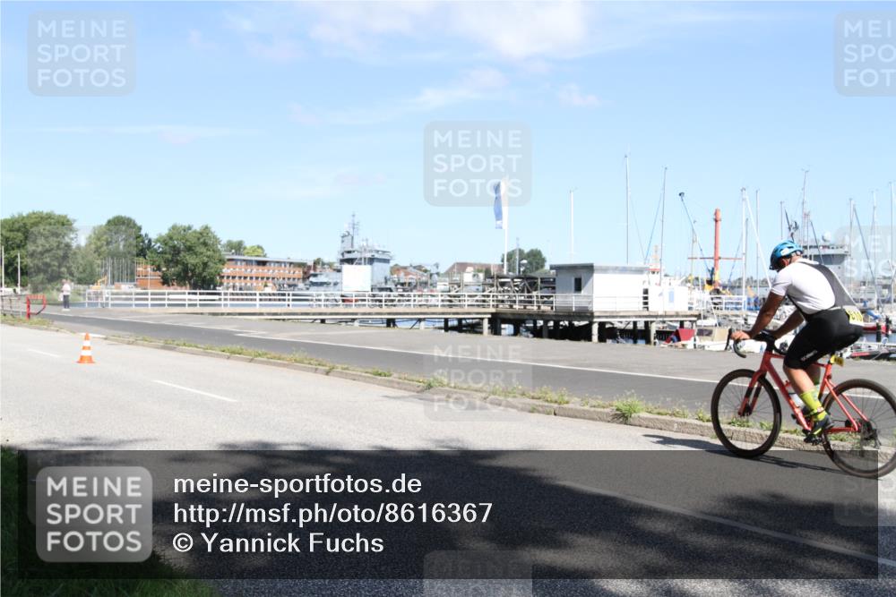17.08.2025 - KN Förde Triathlon 2025 Yannick Fuchs http://msf.ph/oto/8616367 17.08.2025 11:35:17 Radfahren 329, 345, 350, 371, 610, 613, 617, 638 meine-sportfotos.de