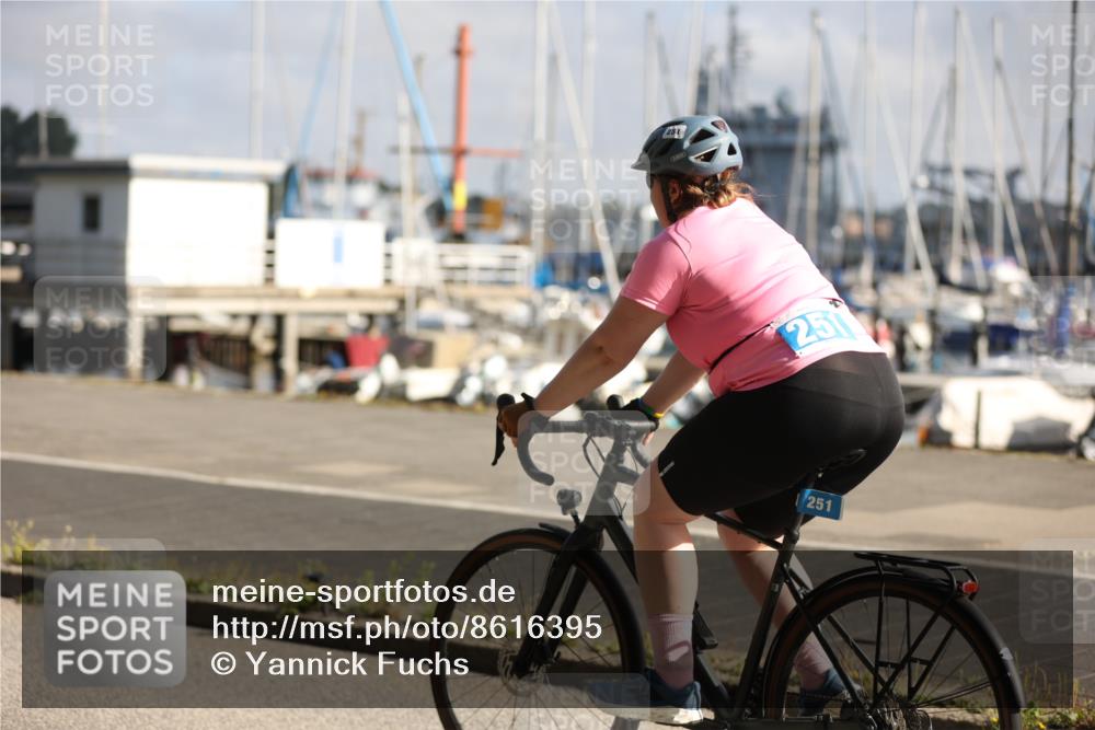 17.08.2025 - KN Förde Triathlon 2025 Yannick Fuchs http://msf.ph/oto/8616395 17.08.2025 09:35:36 Radfahren 135, 142, 251, 115, 150, 248 meine-sportfotos.de