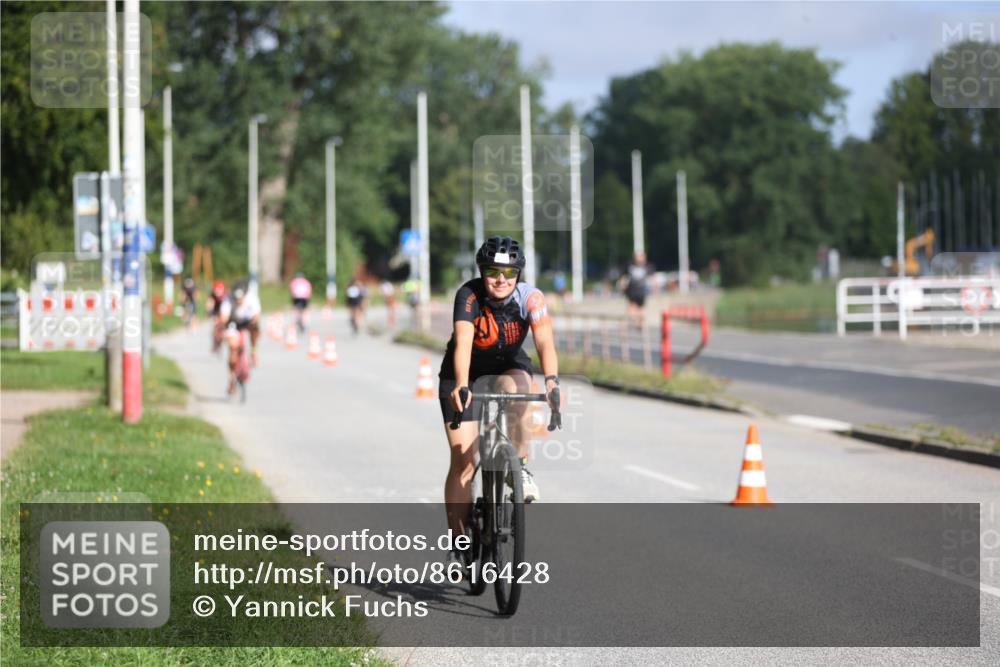17.08.2025 - KN Förde Triathlon 2025 Yannick Fuchs http://msf.ph/oto/8616428 17.08.2025 09:35:48 Radfahren 116, 135, 140, 143, 168, 180, 231, 249, 135, 142 meine-sportfotos.de
