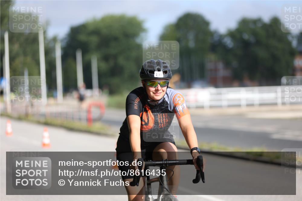 17.08.2025 - KN Förde Triathlon 2025 Yannick Fuchs http://msf.ph/oto/8616435 17.08.2025 09:35:49 Radfahren 116, 140, 143, 159, 168, 180, 231, 249, 135, 142 meine-sportfotos.de