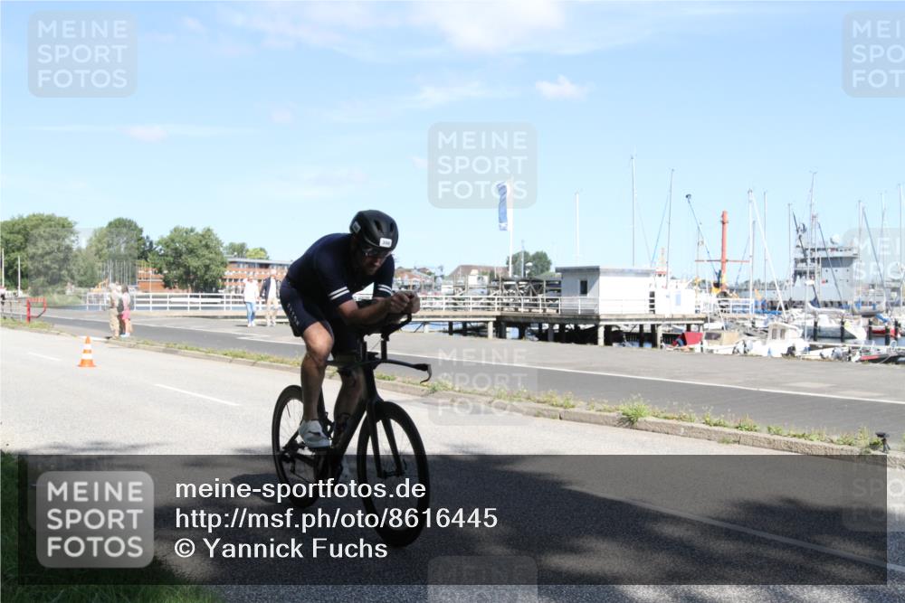 17.08.2025 - KN Förde Triathlon 2025 Yannick Fuchs http://msf.ph/oto/8616445 17.08.2025 11:36:07 Radfahren 300, 368, 608, 612 meine-sportfotos.de