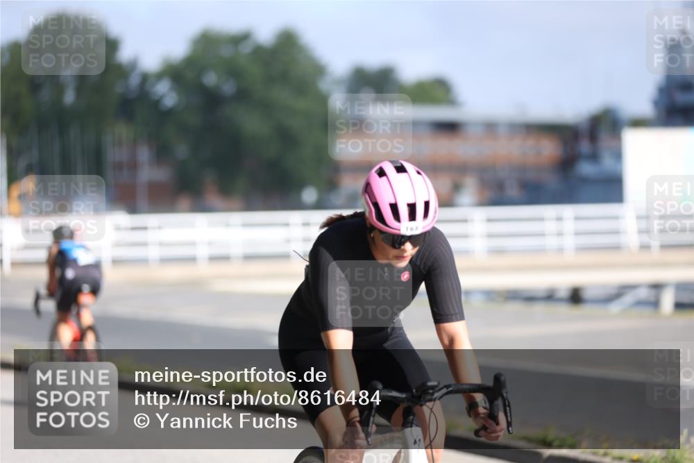 17.08.2025 - KN Förde Triathlon 2025 Yannick Fuchs http://msf.ph/oto/8616484 17.08.2025 09:35:57 Radfahren 105, 116, 159, 168, 253, 116, 140, 143, 180, 231, 249 meine-sportfotos.de