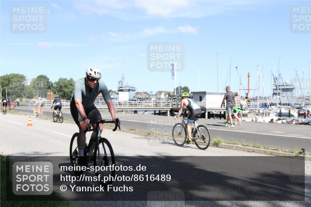 17.08.2025 - KN Förde Triathlon 2025 Yannick Fuchs http://msf.ph/oto/8616489 17.08.2025 11:36:31 Radfahren 285, 295, 297, 303, 351, 618, 621, 622, 643 meine-sportfotos.de