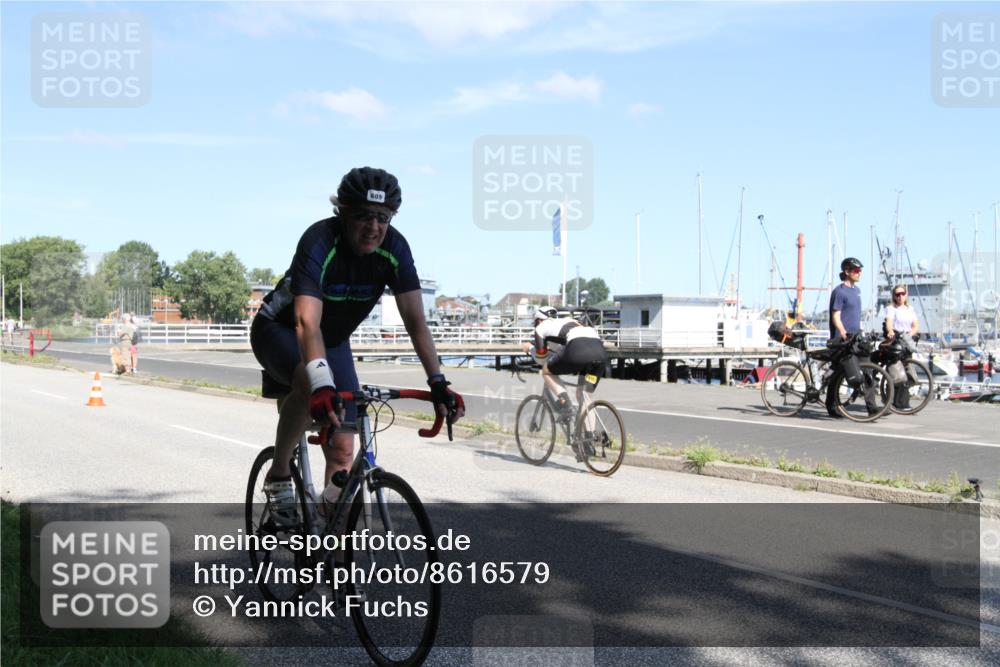 17.08.2025 - KN Förde Triathlon 2025 Yannick Fuchs http://msf.ph/oto/8616579 17.08.2025 11:37:23 Radfahren 310, 373, 377, 609, 615, 629 meine-sportfotos.de
