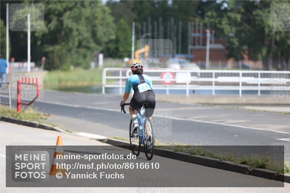 17.08.2025 - KN Förde Triathlon 2025 Yannick Fuchs http://msf.ph/oto/8616610 17.08.2025 09:36:45 Radfahren 101, 141, 166 meine-sportfotos.de