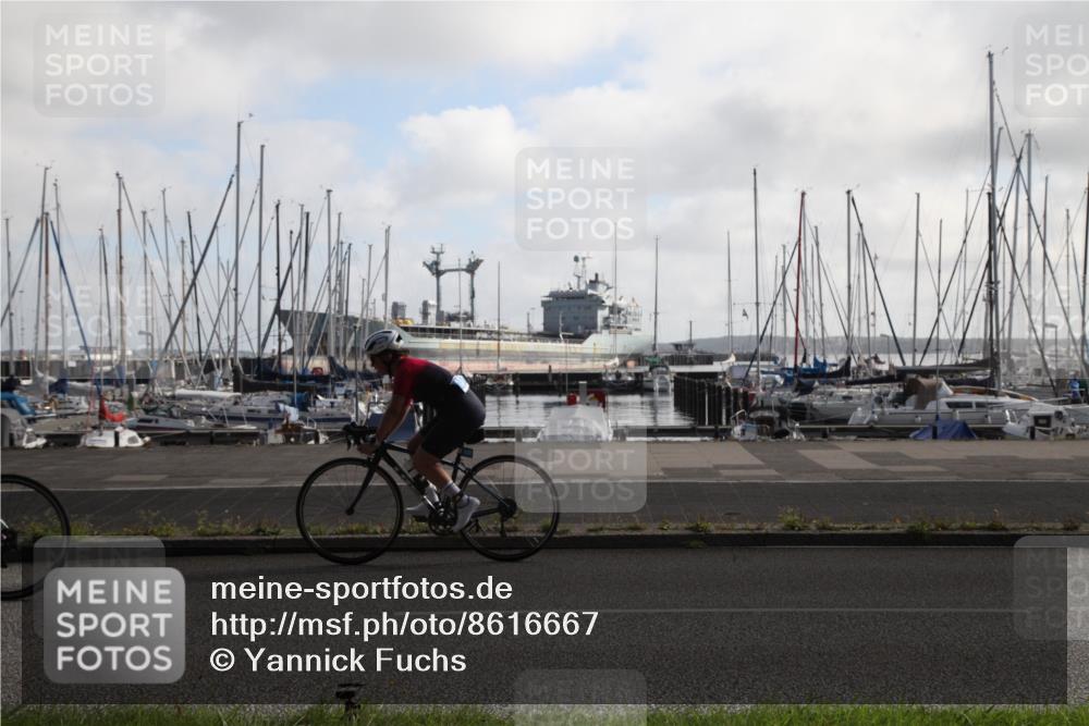 17.08.2025 - KN Förde Triathlon 2025 Yannick Fuchs http://msf.ph/oto/8616667 17.08.2025 09:37:08 Radfahren 115, 137, 144, 173, 185, 187, 204 meine-sportfotos.de