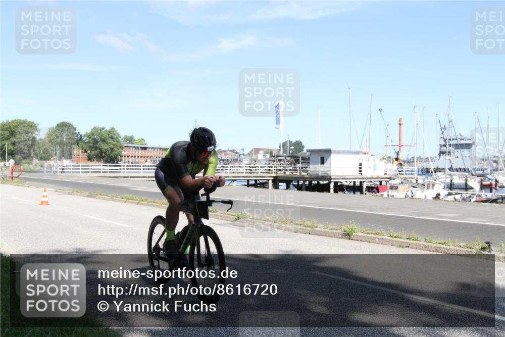 17.08.2025 - KN Förde Triathlon 2025 Yannick Fuchs http://msf.ph/oto/8616720 17.08.2025 11:39:22 Radfahren 320, 358, 377, 636 meine-sportfotos.de