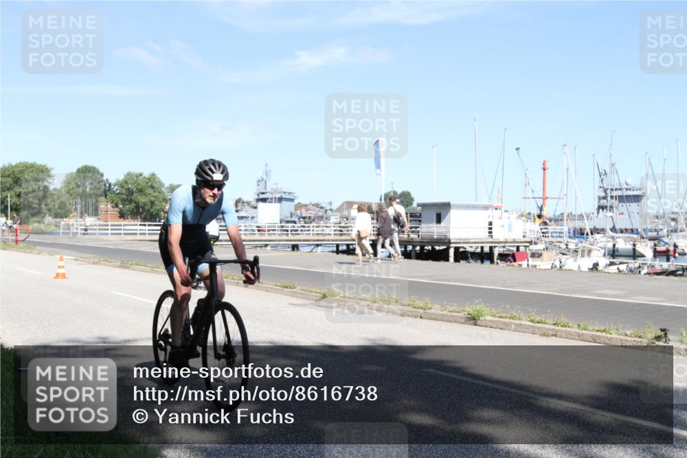17.08.2025 - KN Förde Triathlon 2025 Yannick Fuchs http://msf.ph/oto/8616738 17.08.2025 11:39:40 Radfahren 279, 319, 606 meine-sportfotos.de