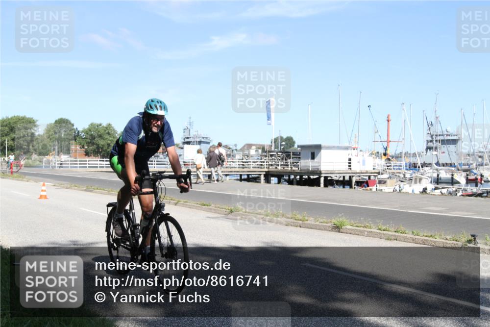 17.08.2025 - KN Förde Triathlon 2025 Yannick Fuchs http://msf.ph/oto/8616741 17.08.2025 11:39:44 Radfahren 279, 319, 369, 606 meine-sportfotos.de