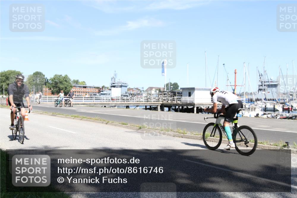 17.08.2025 - KN Förde Triathlon 2025 Yannick Fuchs http://msf.ph/oto/8616746 17.08.2025 11:40:03 Radfahren 321, 337, 603 meine-sportfotos.de