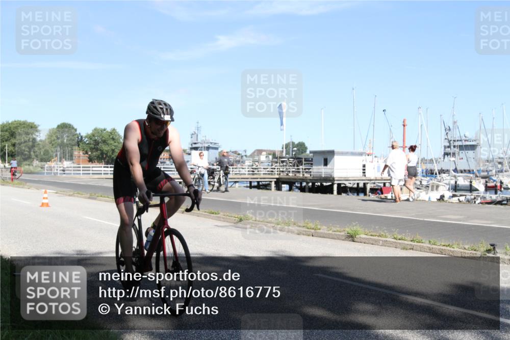 17.08.2025 - KN Förde Triathlon 2025 Yannick Fuchs http://msf.ph/oto/8616775 17.08.2025 11:40:30 Radfahren 335, 340, 605, 620 meine-sportfotos.de
