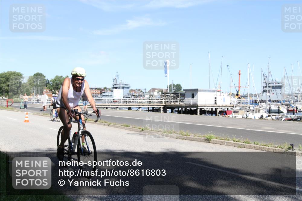 17.08.2025 - KN Förde Triathlon 2025 Yannick Fuchs http://msf.ph/oto/8616803 17.08.2025 11:40:59 Radfahren 318, 346, 358, 390, 602, 634 meine-sportfotos.de
