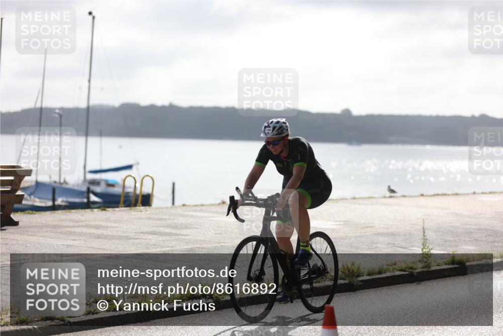 17.08.2025 - KN Förde Triathlon 2025 Yannick Fuchs http://msf.ph/oto/8616892 17.08.2025 09:38:04 Radfahren 103, 153, 160, 192, 250, 109, 113, 153, 220, 228 meine-sportfotos.de