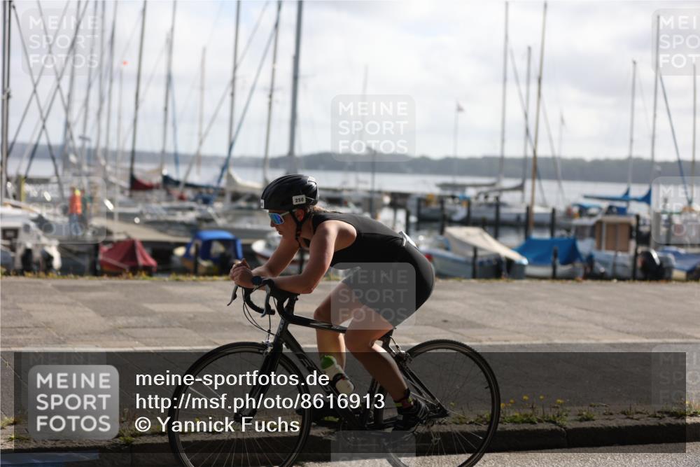 17.08.2025 - KN Förde Triathlon 2025 Yannick Fuchs http://msf.ph/oto/8616913 17.08.2025 09:38:07 Radfahren 103, 160, 192, 250, 109, 153, 160 meine-sportfotos.de