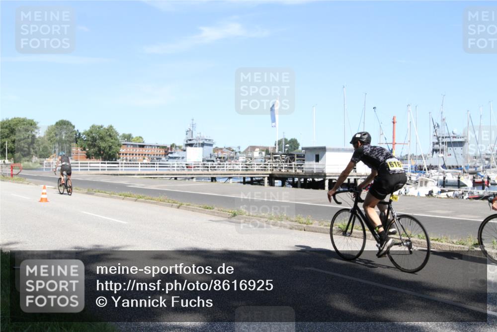 17.08.2025 - KN Förde Triathlon 2025 Yannick Fuchs http://msf.ph/oto/8616925 17.08.2025 11:42:59 Radfahren 291, 379, 616 meine-sportfotos.de