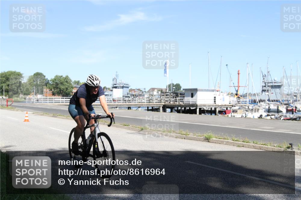 17.08.2025 - KN Förde Triathlon 2025 Yannick Fuchs http://msf.ph/oto/8616964 17.08.2025 11:43:46 Radfahren 339, 376, 607 meine-sportfotos.de