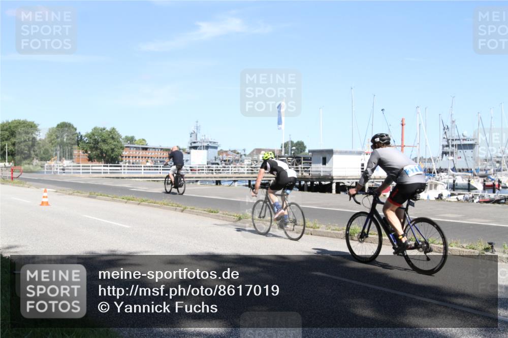 17.08.2025 - KN Förde Triathlon 2025 Yannick Fuchs http://msf.ph/oto/8617019 17.08.2025 11:44:26 Radfahren 325, 329, 350, 371, 385, 642 meine-sportfotos.de