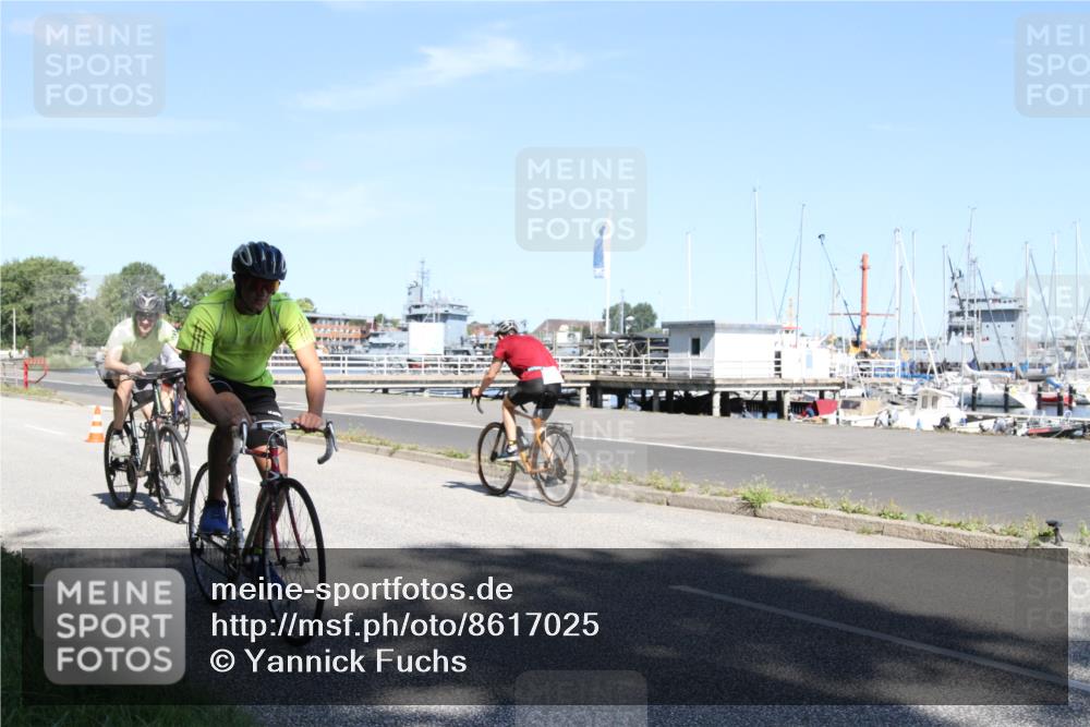 17.08.2025 - KN Förde Triathlon 2025 Yannick Fuchs http://msf.ph/oto/8617025 17.08.2025 11:44:27 Radfahren 325, 329, 350, 371, 385, 616, 642 meine-sportfotos.de