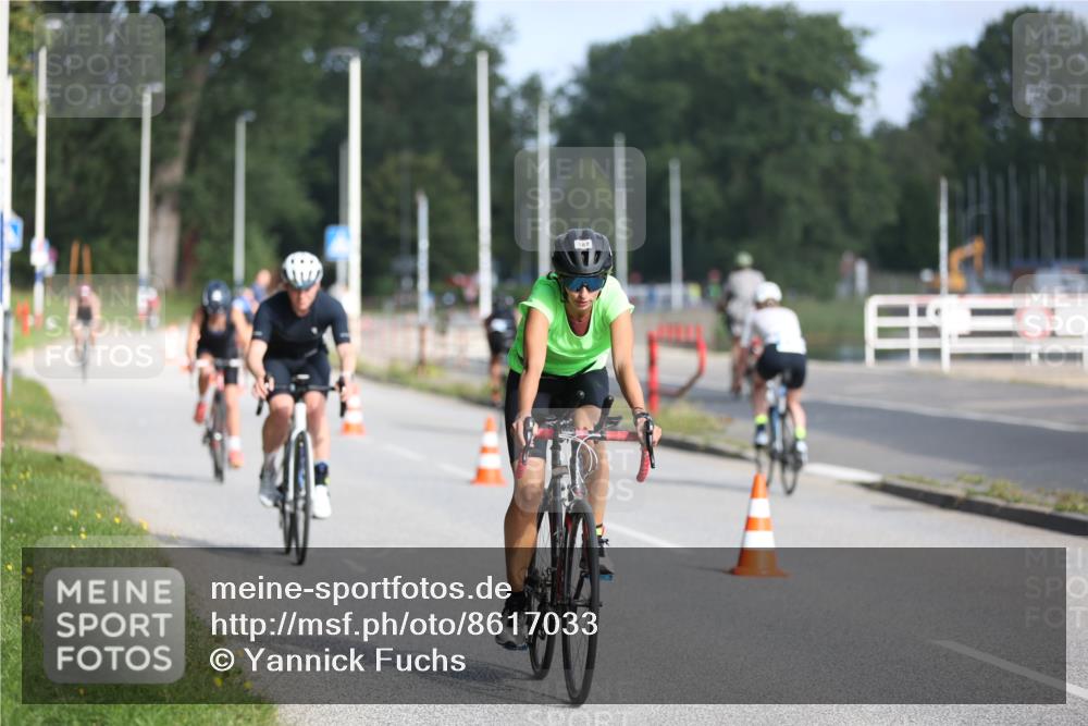 17.08.2025 - KN Förde Triathlon 2025 Yannick Fuchs http://msf.ph/oto/8617033 17.08.2025 09:38:46 Radfahren 172, 173, 185, 187, 204, 207, 240, 241, 114, 141, 179 meine-sportfotos.de