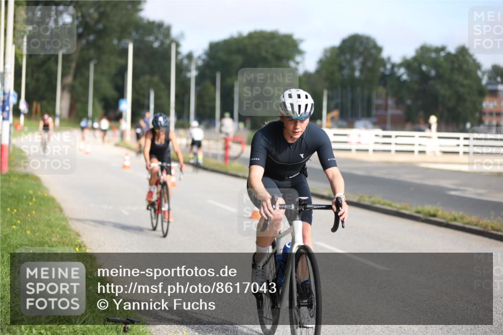 17.08.2025 - KN Förde Triathlon 2025 Yannick Fuchs http://msf.ph/oto/8617043 17.08.2025 09:38:48 Radfahren 172, 173, 185, 187, 204, 207, 240, 241, 114, 179 meine-sportfotos.de