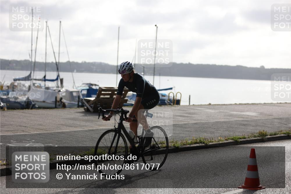 17.08.2025 - KN Förde Triathlon 2025 Yannick Fuchs http://msf.ph/oto/8617077 17.08.2025 09:38:55 Radfahren 137, 156, 172, 240, 241, 172, 173, 185, 187, 204, 207 meine-sportfotos.de