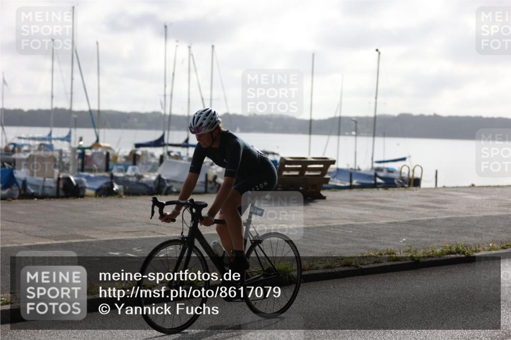 17.08.2025 - KN Förde Triathlon 2025 Yannick Fuchs http://msf.ph/oto/8617079 17.08.2025 09:38:55 Radfahren 137, 156, 172, 240, 241, 172, 173, 185, 187, 204, 207 meine-sportfotos.de