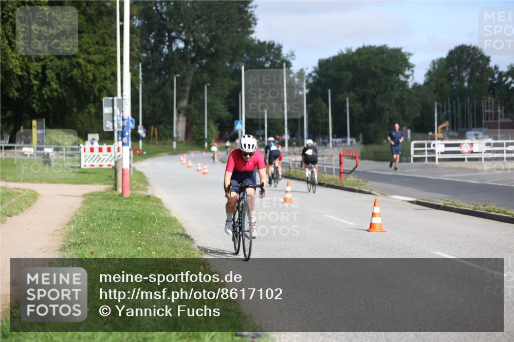 17.08.2025 - KN Förde Triathlon 2025 Yannick Fuchs http://msf.ph/oto/8617102 17.08.2025 09:39:01 Radfahren 137, 156, 176, 182, 172, 240, 241 meine-sportfotos.de