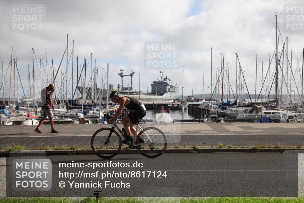 17.08.2025 - KN Förde Triathlon 2025 Yannick Fuchs http://msf.ph/oto/8617124 17.08.2025 09:41:32 Radfahren 175, 198, 216 meine-sportfotos.de