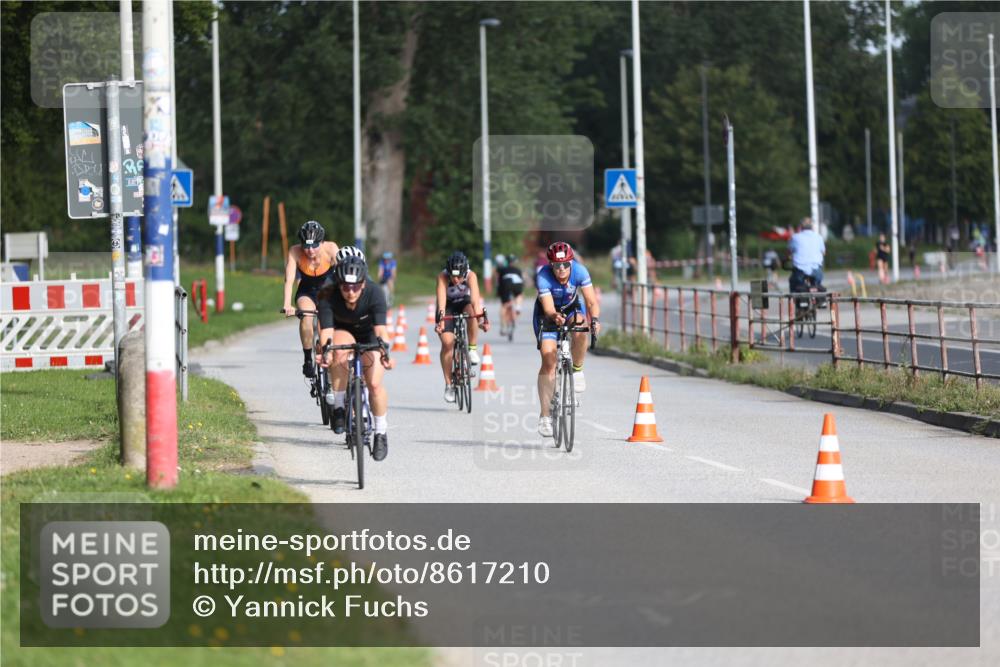 17.08.2025 - KN Förde Triathlon 2025 Yannick Fuchs http://msf.ph/oto/8617210 17.08.2025 09:39:34 Radfahren 109, 113, 117, 157, 158, 161, 181, 228, 157 meine-sportfotos.de