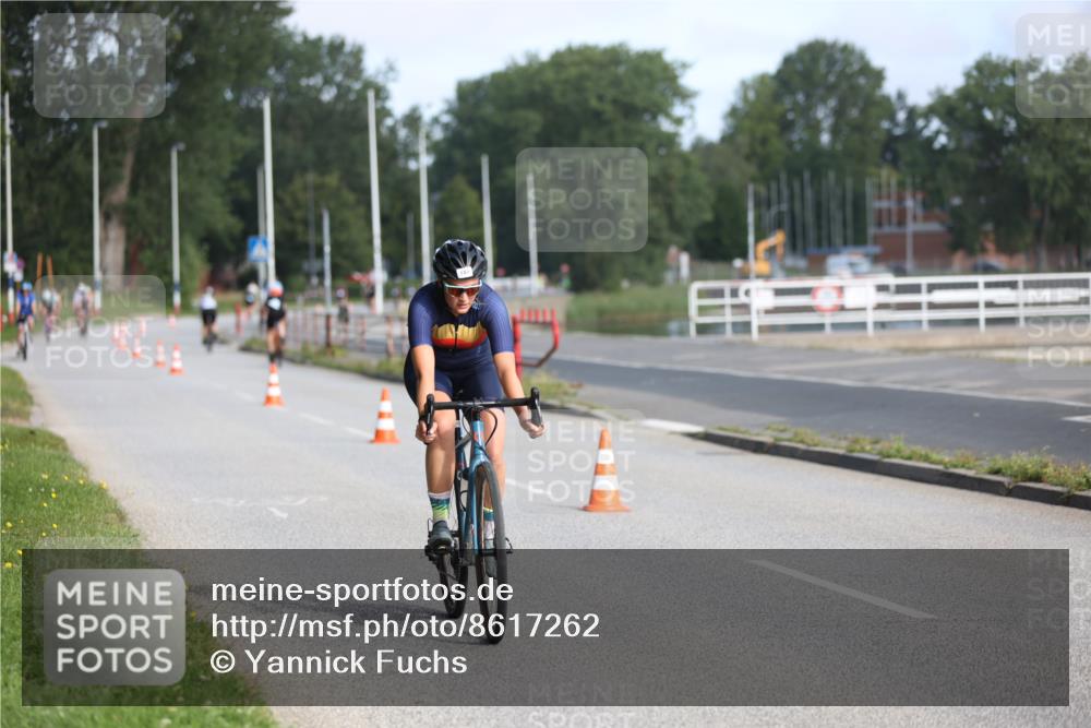 17.08.2025 - KN Förde Triathlon 2025 Yannick Fuchs http://msf.ph/oto/8617262 17.08.2025 09:39:43 Radfahren 103, 149, 181, 192, 109, 113, 158, 161, 228 meine-sportfotos.de