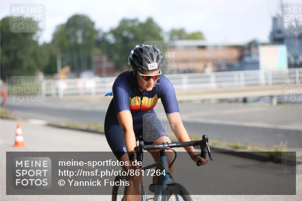 17.08.2025 - KN Förde Triathlon 2025 Yannick Fuchs http://msf.ph/oto/8617264 17.08.2025 09:39:44 Radfahren 103, 149, 181, 192, 220, 109, 113, 158, 161, 228 meine-sportfotos.de