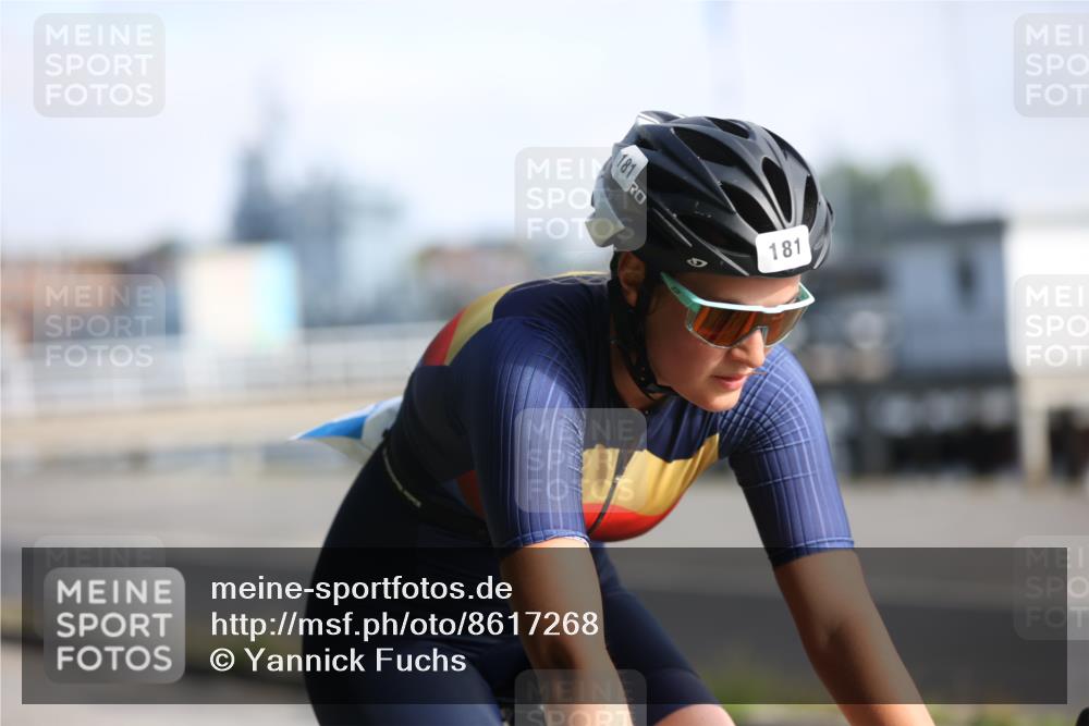 17.08.2025 - KN Förde Triathlon 2025 Yannick Fuchs http://msf.ph/oto/8617268 17.08.2025 09:39:44 Radfahren 103, 149, 181, 192, 220, 109, 113, 158, 161, 228 meine-sportfotos.de