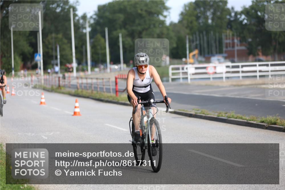 17.08.2025 - KN Förde Triathlon 2025 Yannick Fuchs http://msf.ph/oto/8617311 17.08.2025 09:39:54 Radfahren 103, 136, 153, 160, 183, 192, 220, 245, 250, 103, 149 meine-sportfotos.de