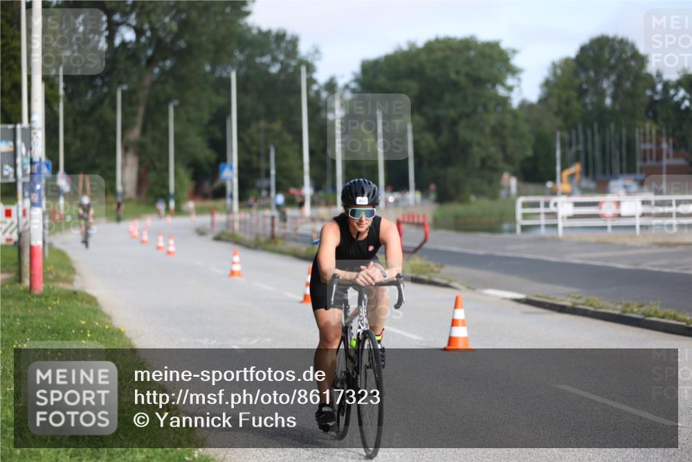 17.08.2025 - KN Förde Triathlon 2025 Yannick Fuchs http://msf.ph/oto/8617323 17.08.2025 09:39:57 Radfahren 136, 153, 160, 183, 186, 245, 250, 103, 136, 149, 153, 192, 220 meine-sportfotos.de