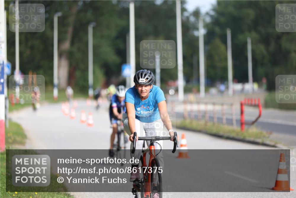 17.08.2025 - KN Förde Triathlon 2025 Yannick Fuchs http://msf.ph/oto/8617375 17.08.2025 09:40:14 Radfahren 108, 110, 114, 125, 169, 202, 254, 174, 254 meine-sportfotos.de