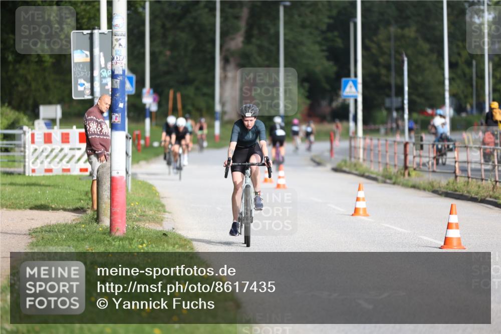 17.08.2025 - KN Förde Triathlon 2025 Yannick Fuchs http://msf.ph/oto/8617435 17.08.2025 09:40:33 Radfahren 107, 131, 163, 184, 240, 241, 104, 107, 179 meine-sportfotos.de