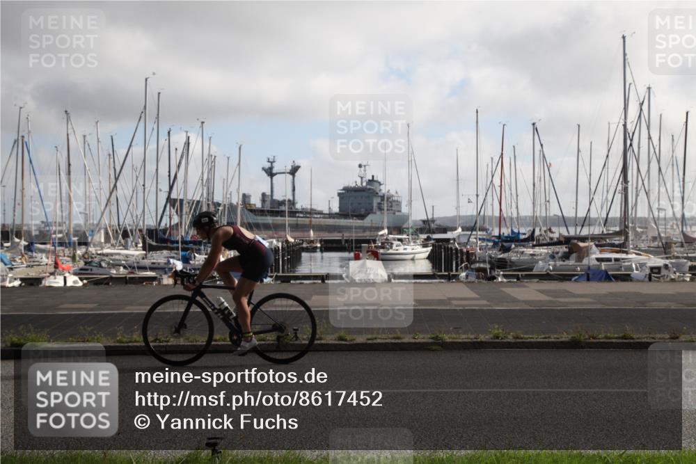 17.08.2025 - KN Förde Triathlon 2025 Yannick Fuchs http://msf.ph/oto/8617452 17.08.2025 09:44:47 Radfahren 200, 201, 212, 230, 252 meine-sportfotos.de