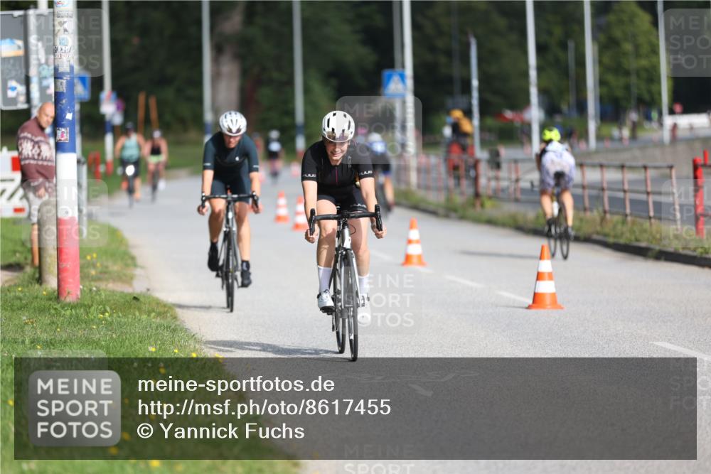 17.08.2025 - KN Förde Triathlon 2025 Yannick Fuchs http://msf.ph/oto/8617455 17.08.2025 09:40:37 Radfahren 131, 184, 207, 223, 240, 241, 104, 107, 163, 179 meine-sportfotos.de